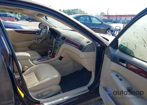 2003 Lexus Es 300 z USA, uszkodzony, nr VIN JTHBF30G330133988